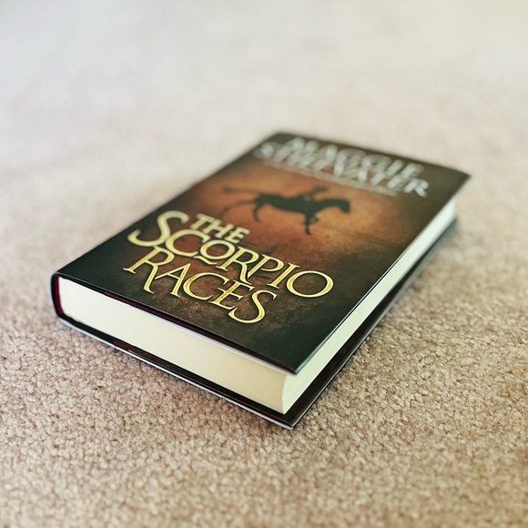 The Scorpio Races - Maggie Stiefvater HC 1st Ed. - Picture 3 of 6